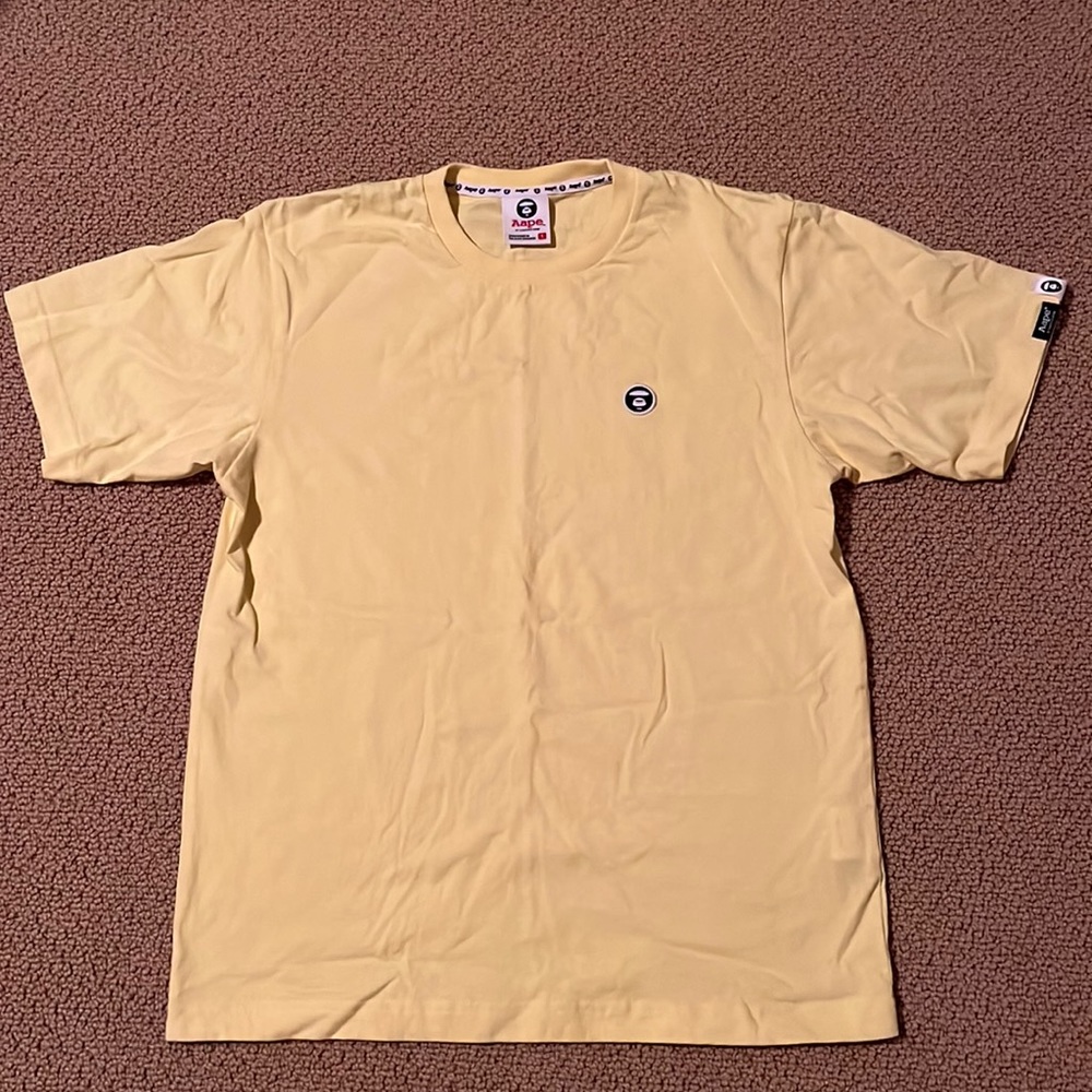 Aape men's yellow size small short sleeve T-shirt